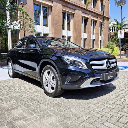 MERCEDES-BENZ GLA 200 1.6 CGI ADVANCE 16V TURBO FLEX 4P AUTOMÁTICO